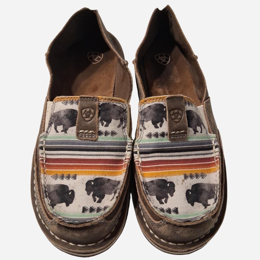 Womens Ariat Buffalo Print Loafers with black buffalo silhouettes size 9B